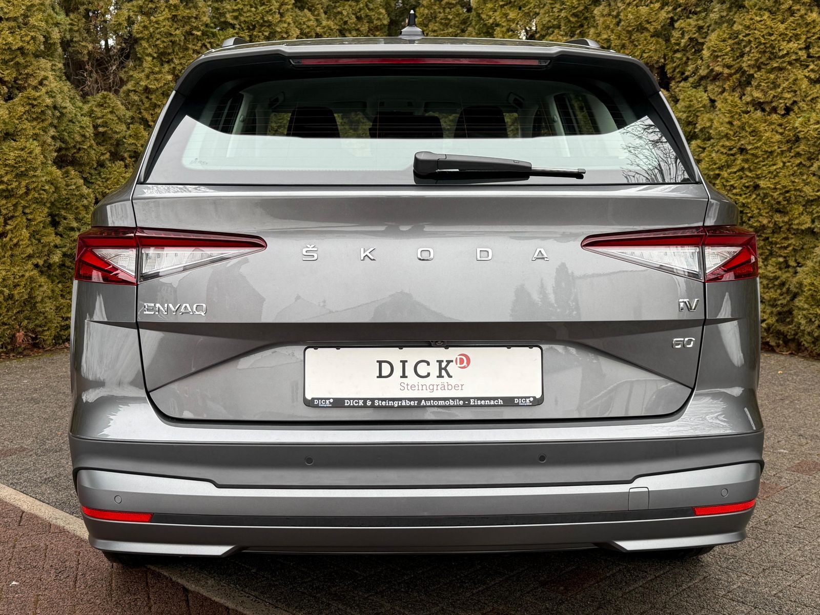 Fahrzeugabbildung SKODA Enyaq 60 Loft CCS+LED+NAV+SHZ+KAMERA+AHK+ACC+DAB