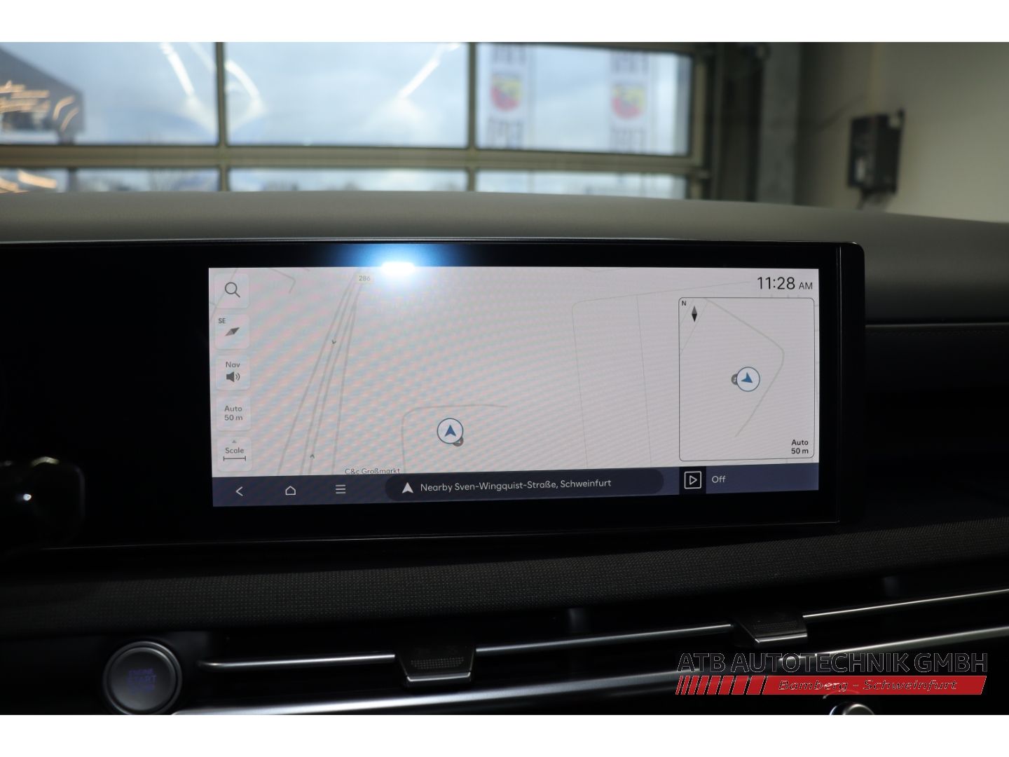 Fahrzeugabbildung Hyundai Tucson TREND PHEV 1.6 T-GDi 4WD 99,6% SOH Navi L