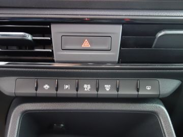 Bild 18 Ford Transit Connect Trend L1 Kasten Kurvenlicht PDC