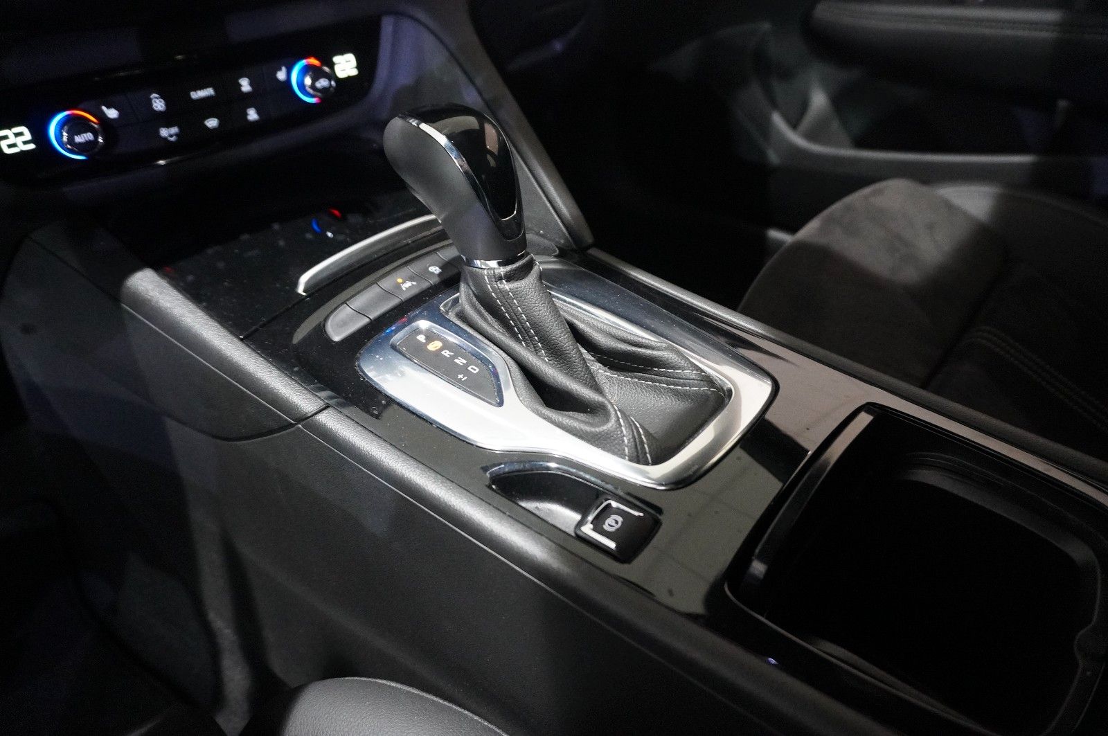 Fahrzeugabbildung Opel Insignia B GS 2.0D ELEGANCE NAVI/OPC/KAMERA/HUD
