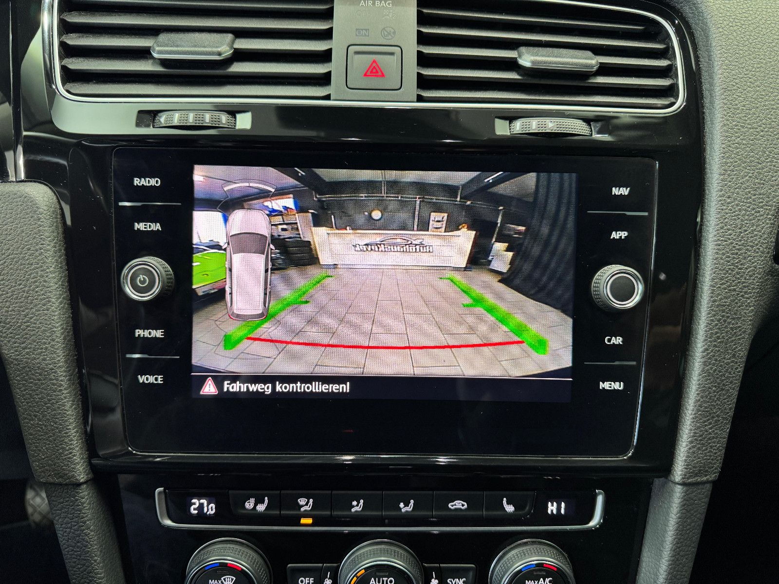 Fahrzeugabbildung Volkswagen Golf VII Variant Highline|Massage|DIGI-TACHO|DSG