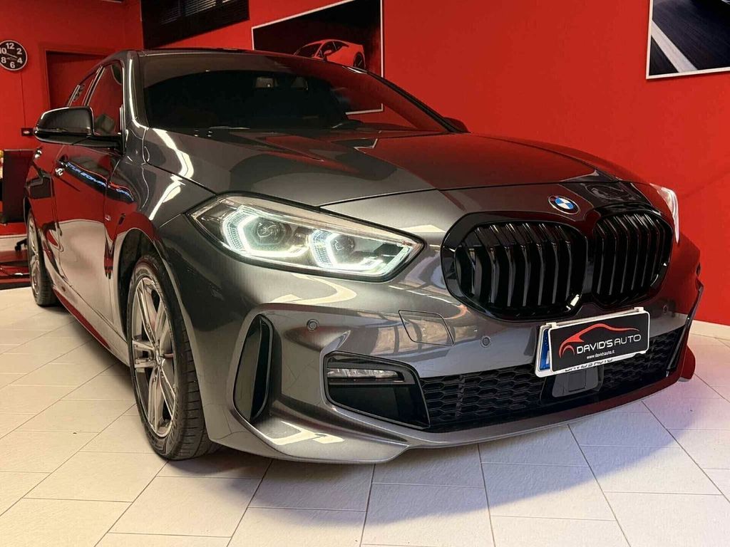 Image of BMW 118