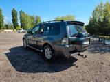 Mitsubishi Pajero - graue Mitsubishi Pajero