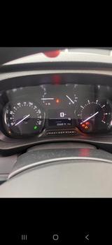 Opel Zafira Life/Vivaro C 1.5 Diesel 88kW - wenig KM! - Opel Zafira Life von privat