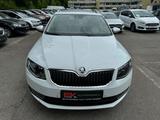 Skoda Octavia Combi L&K 4x4 Aut Navi Panorama AHK - Skoda Octavia mit Diesel-Antrieb: Allradantrieb, Kombi