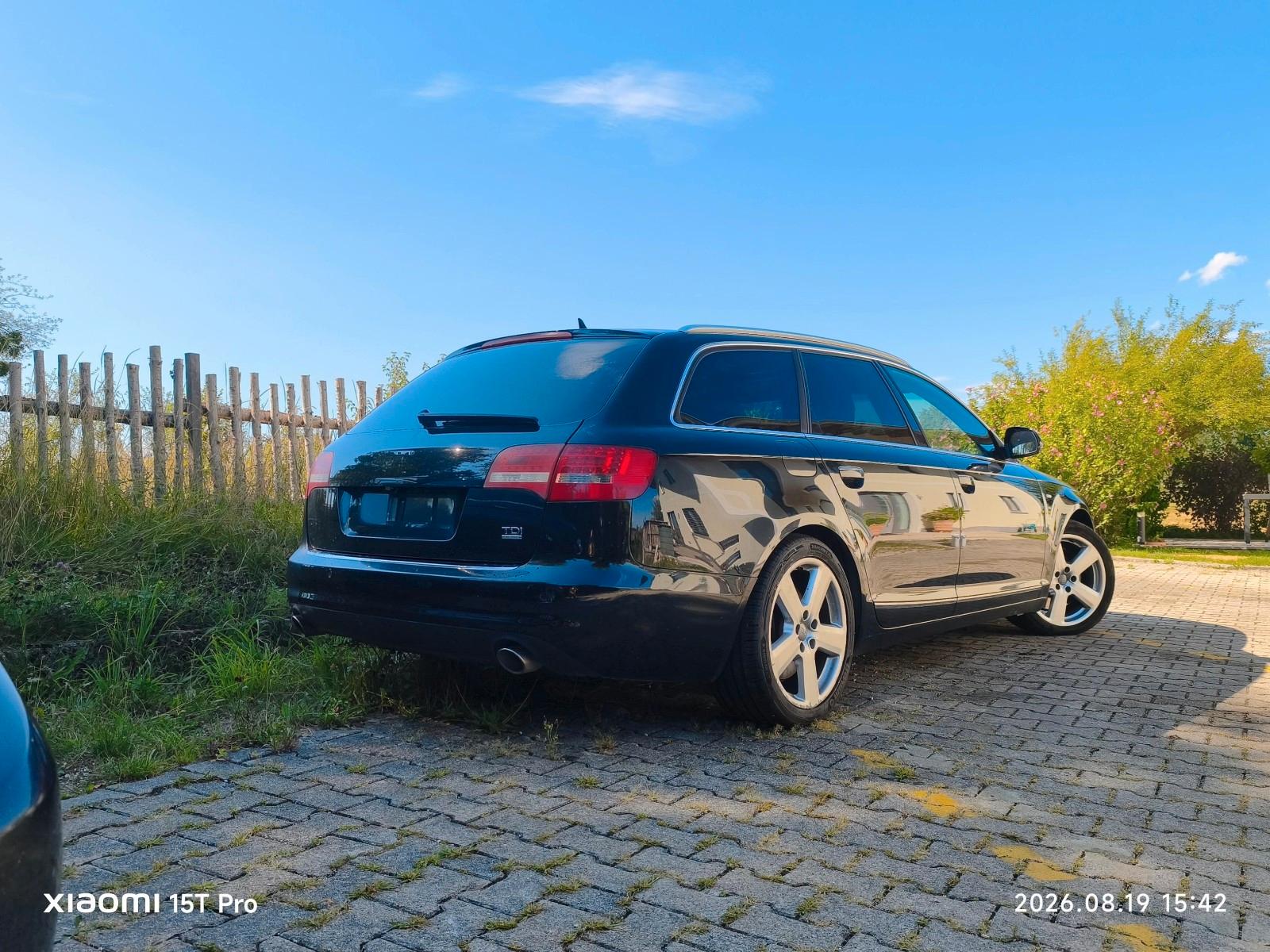 Audi Quattro 2011 — engine 2.967 cm³, 239 HP (176kW)