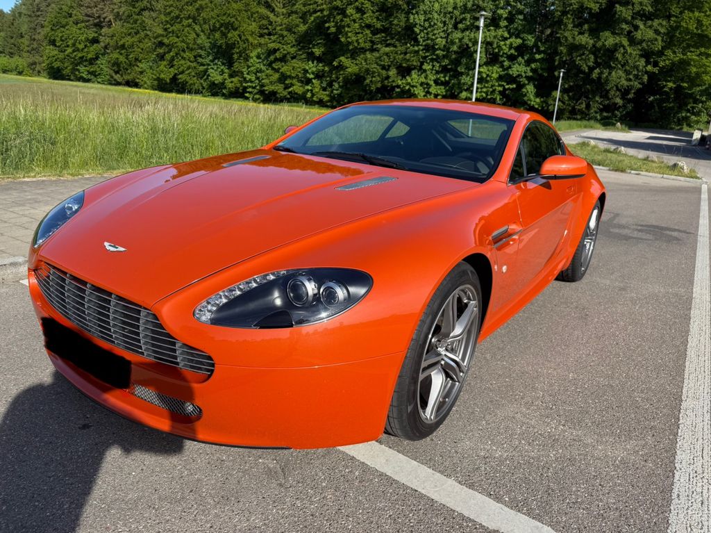 Aston Martin V8 Vantage