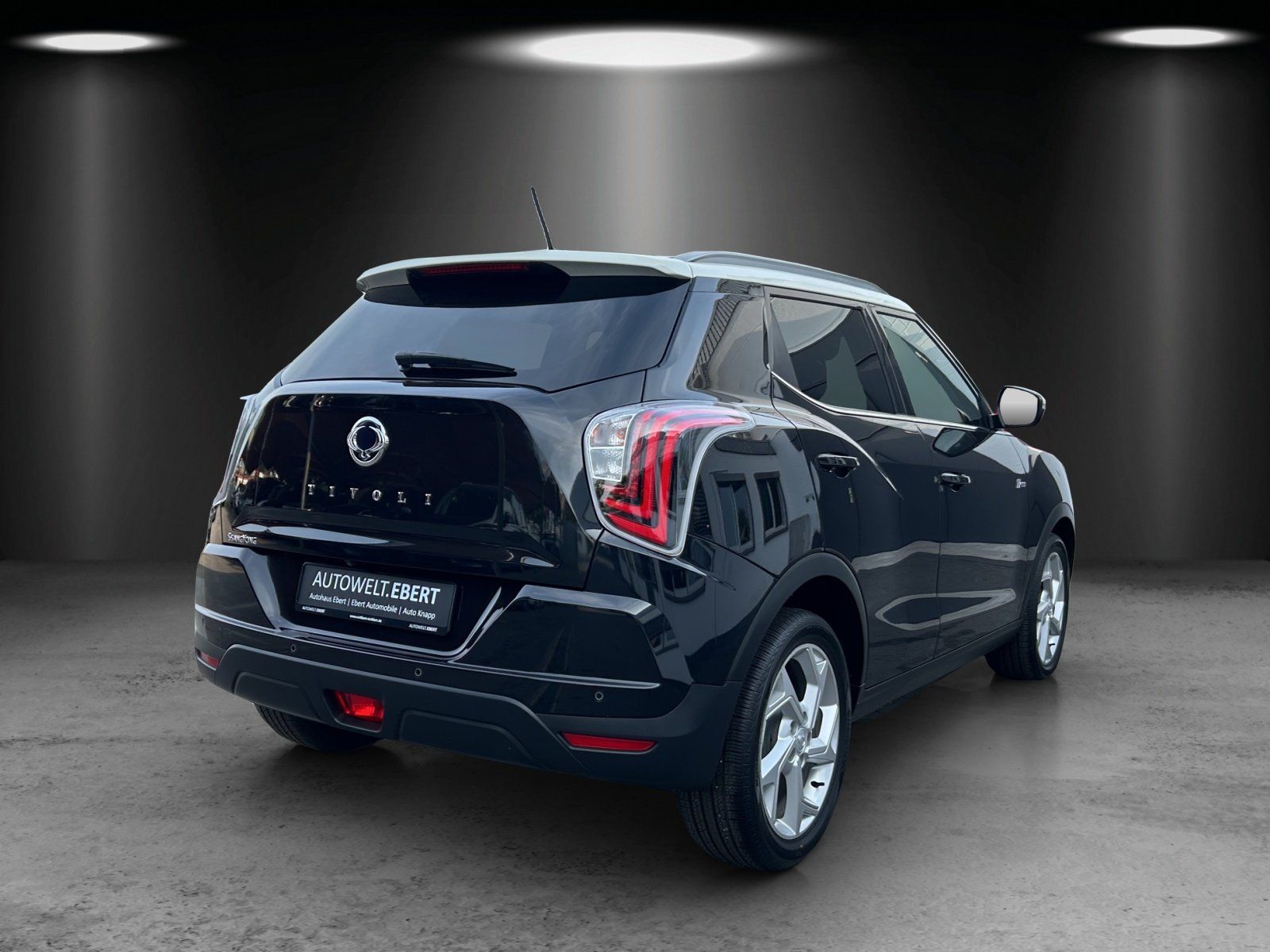 Fahrzeugabbildung Ssangyong Tivoli Fizz 1.5 T-GDI KAMERA/SHZ/NAVI/TEMPOMAT/