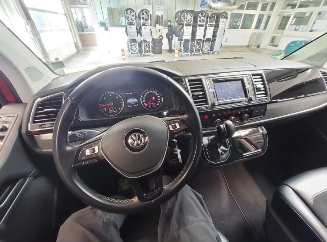 Fahrzeugabbildung Volkswagen T6 Multivan 20TDI Generation Six LED NAVI 1.HAND