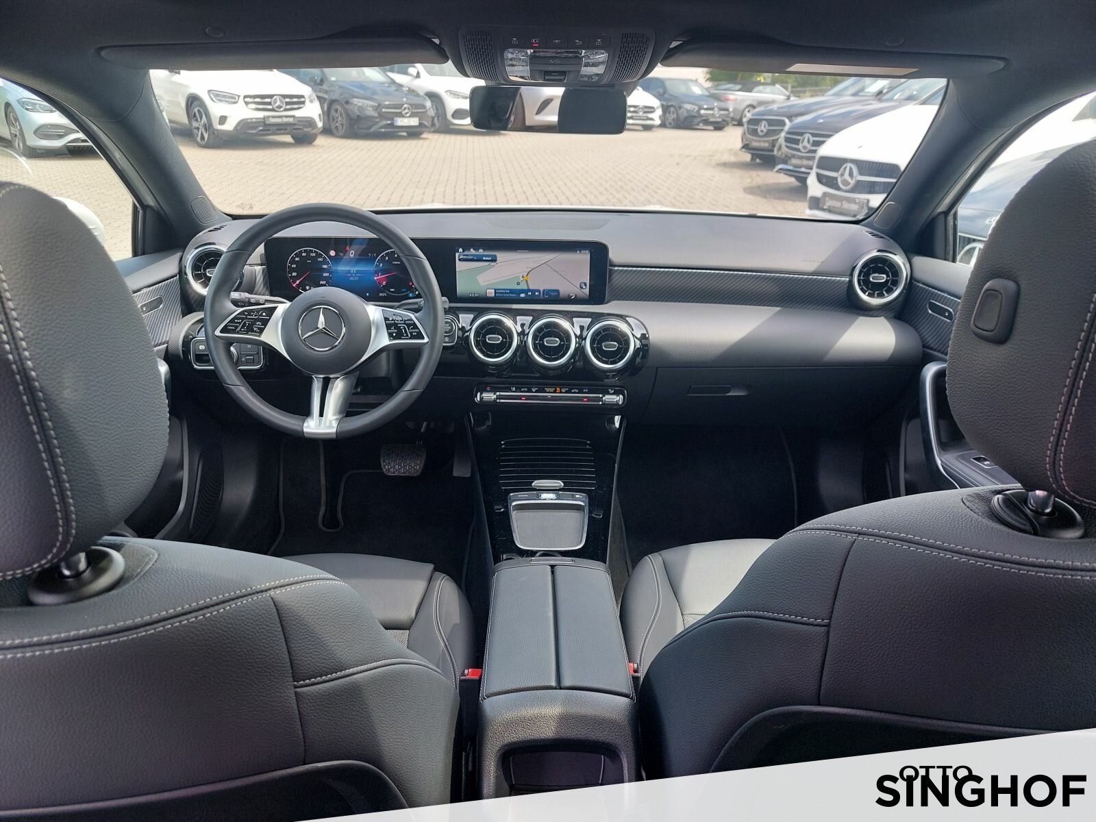 Fahrzeugabbildung Mercedes-Benz A 200 Progressive +Pano+Rü Kam+LED+MBUX+PDC+SHZ+