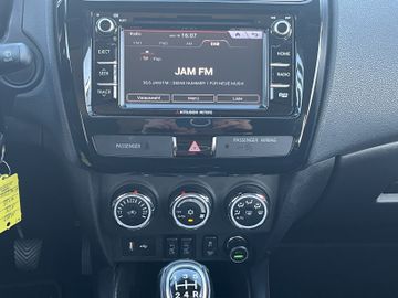 Mitsubishi ASX 1.6 MIVEC Diamant Kam.+KlimaA+DAB+PDC+ISOFIX