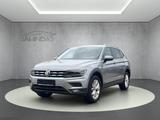 Volkswagen Tiguan Allspace 2.0 TDI DSG Highline Offroad - mit Diesel-Antrieb: Geländewagen, mit Klimaautomatik