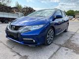 Honda Civic 1,8l Sport 5-Türer 140PS - Honda Civic aus 2012 mit Benzin-Antrieb: Limousine