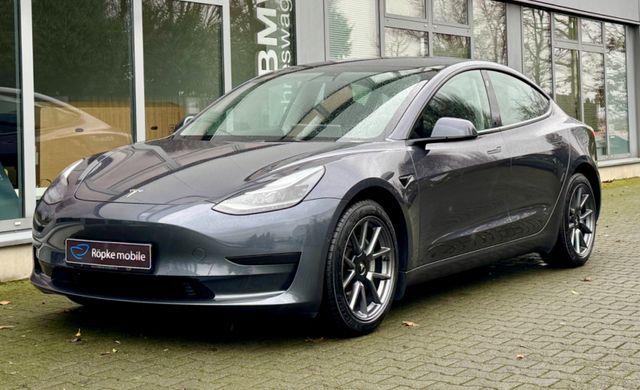 Tesla Model 3 RWD 18" AHK Enhanced Autopilot MATRIX