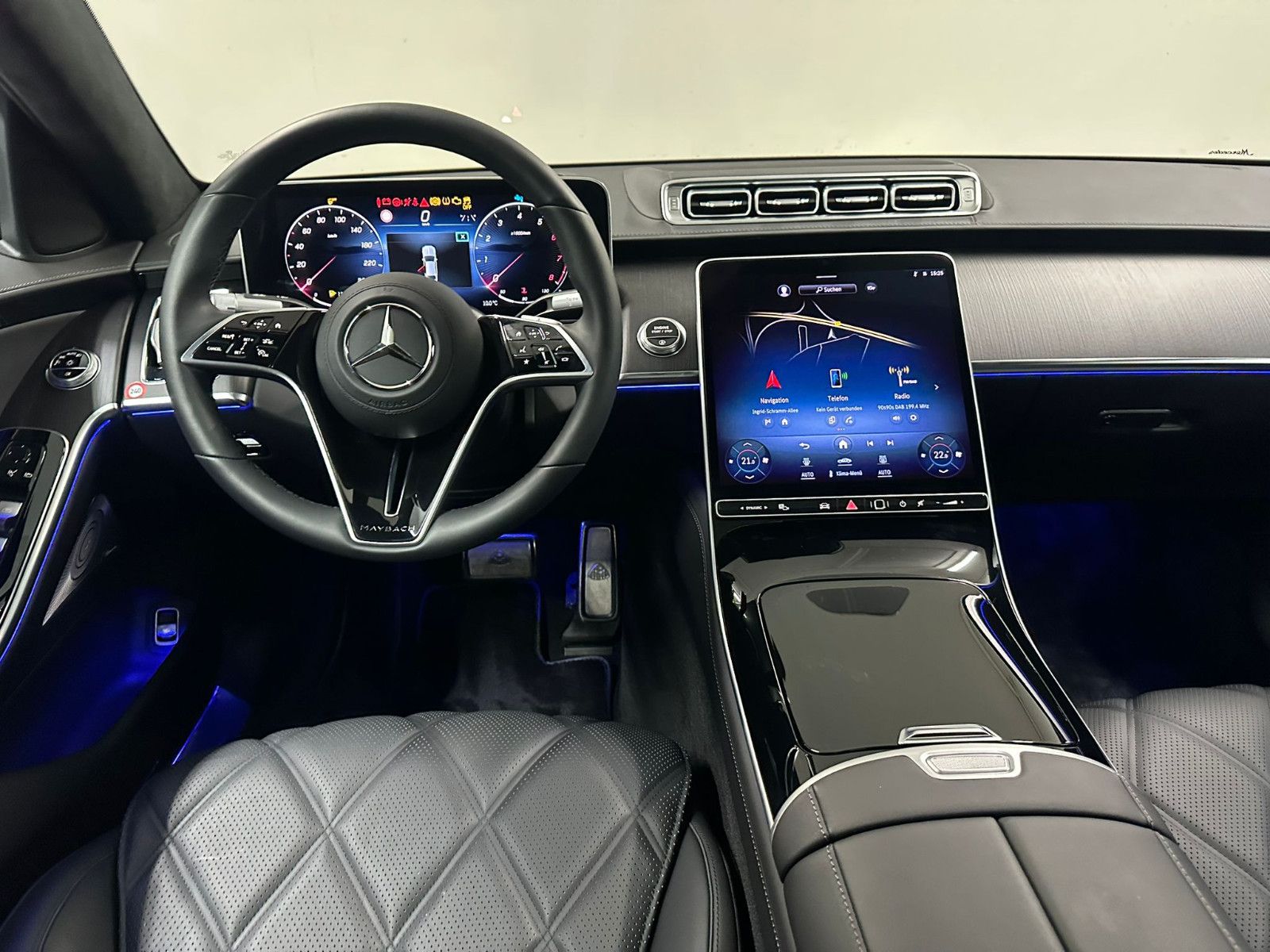 Fahrzeugabbildung Mercedes-Benz S 680 Maybach *PANORAMA*EXKLUSIV*Chaufferpaket*