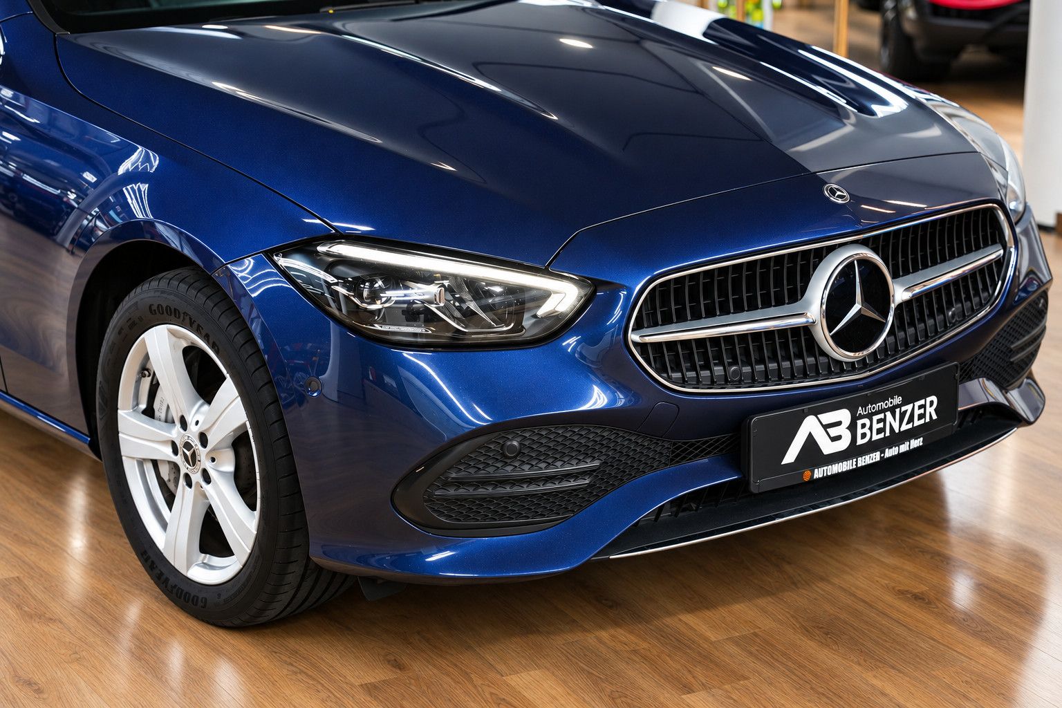 Fahrzeugabbildung Mercedes-Benz C 300 e T *Ambiente*SHZ*Rückfahrkamera*T-Winkel*