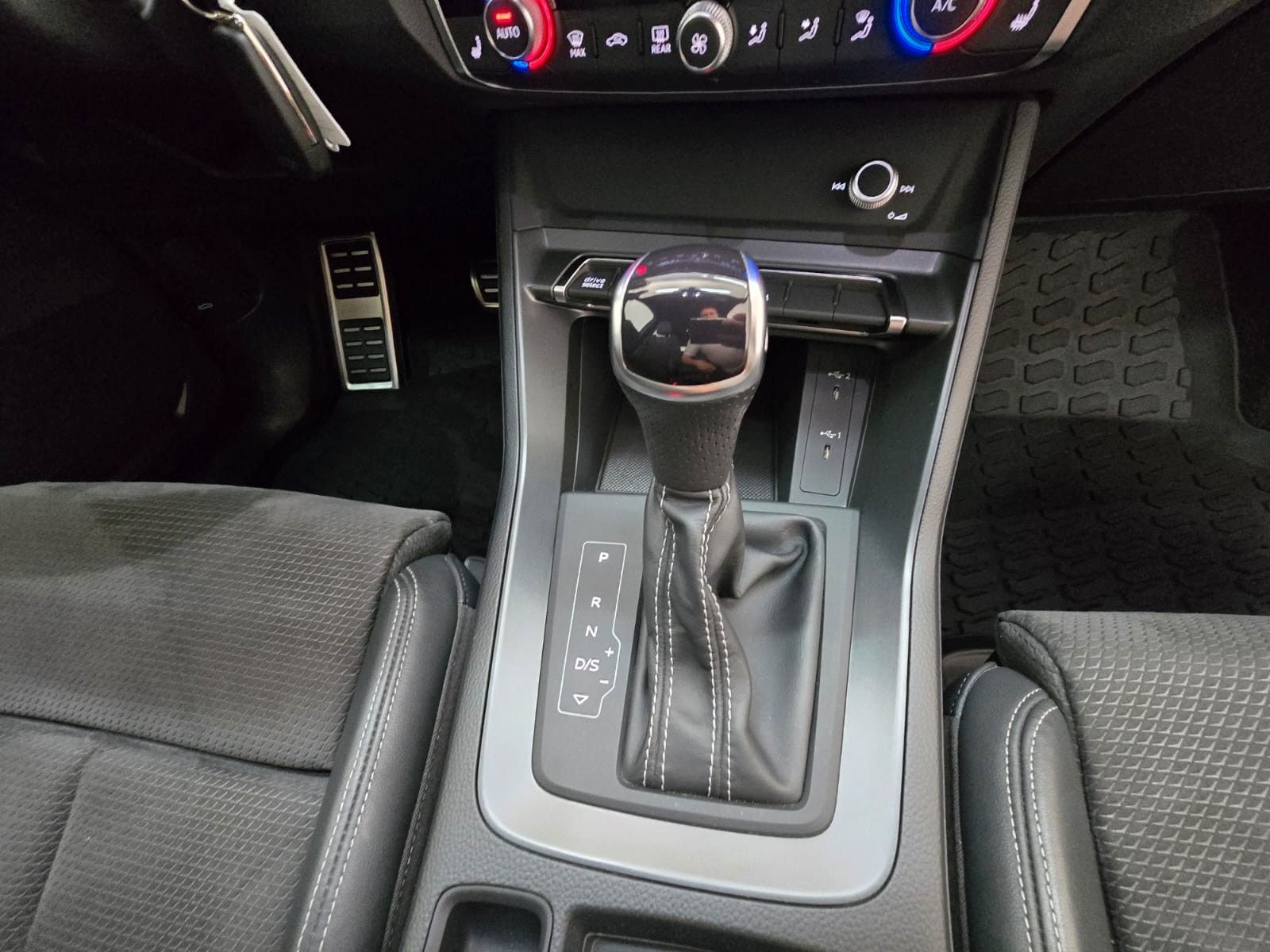 Audi Q3 45 TFSIe 2x S Line LED Virtual 19" Turboblau foto 12