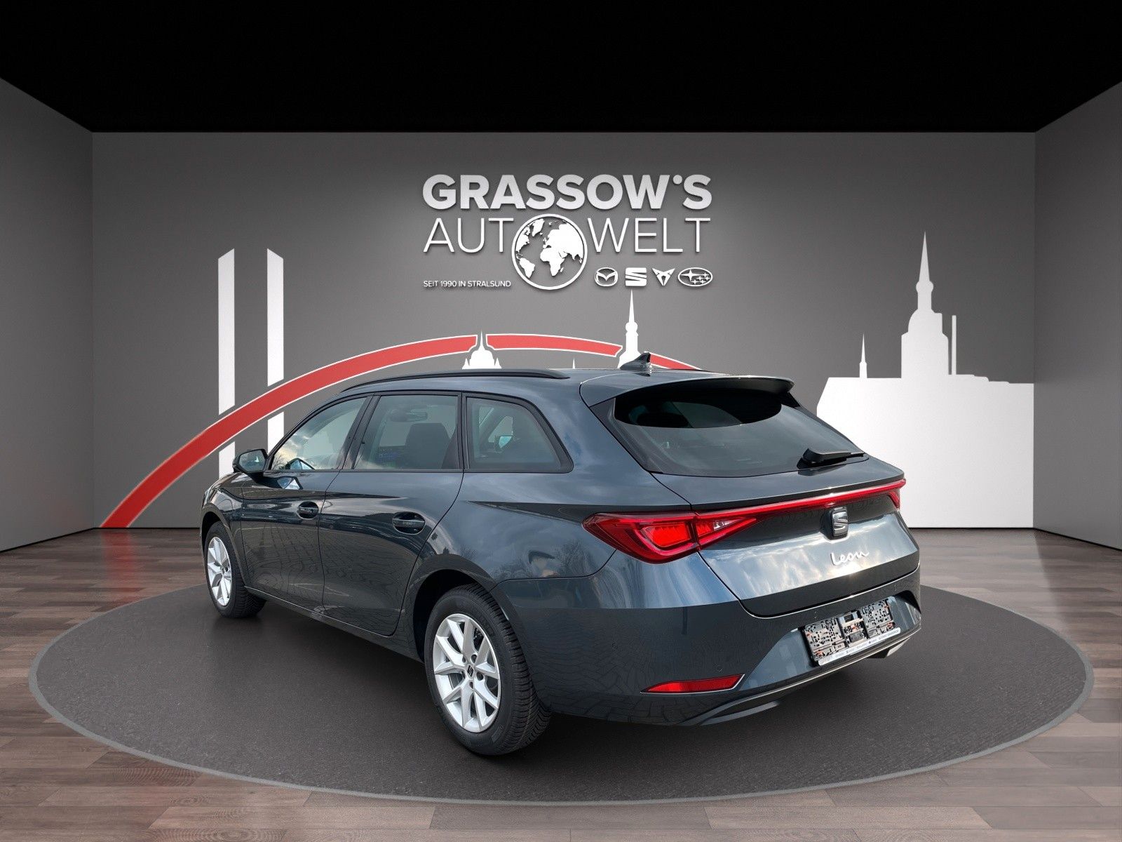 Fahrzeugabbildung SEAT Leon Sportstourer 1.5 eTSI DSG LED/NAVI/SHZ/LHZ