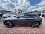 Alfa Romeo Stelvio Veloce Q4+PANO+LEDER+HARMAN+ELSITZE+NAVI - Alfa Romeo