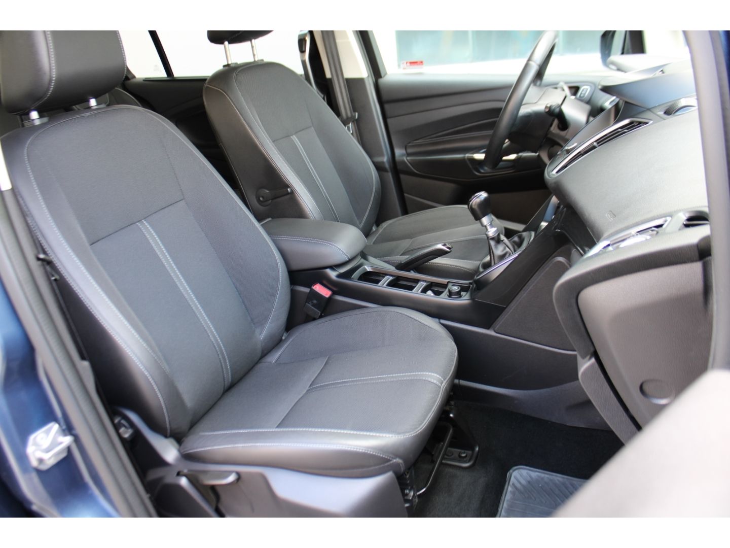 Fahrzeugabbildung Ford Grand C-Max Titanium 7-Sitze Xenon Navi RFK TWA