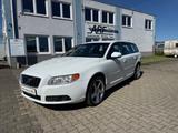 Volvo V70 Kombi Momentum AWD - gebrauchte Volvo V70 aus dem Jahr 2008