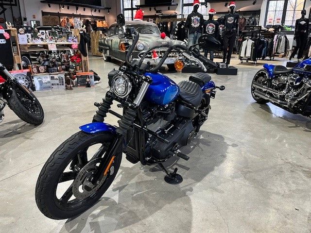 Fahrzeugabbildung Harley-Davidson FXBBS Street Bob 114cui Jekill Koffer