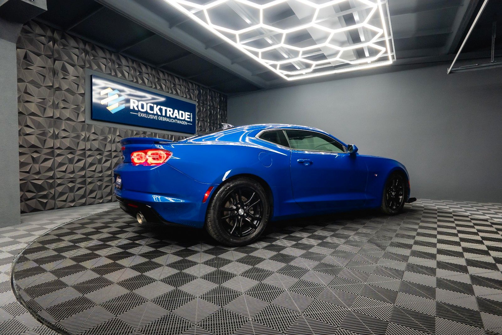 Fahrzeugabbildung Chevrolet Camaro 2.0 Turbo Coupe ZL1 Package *CarPlay*19%