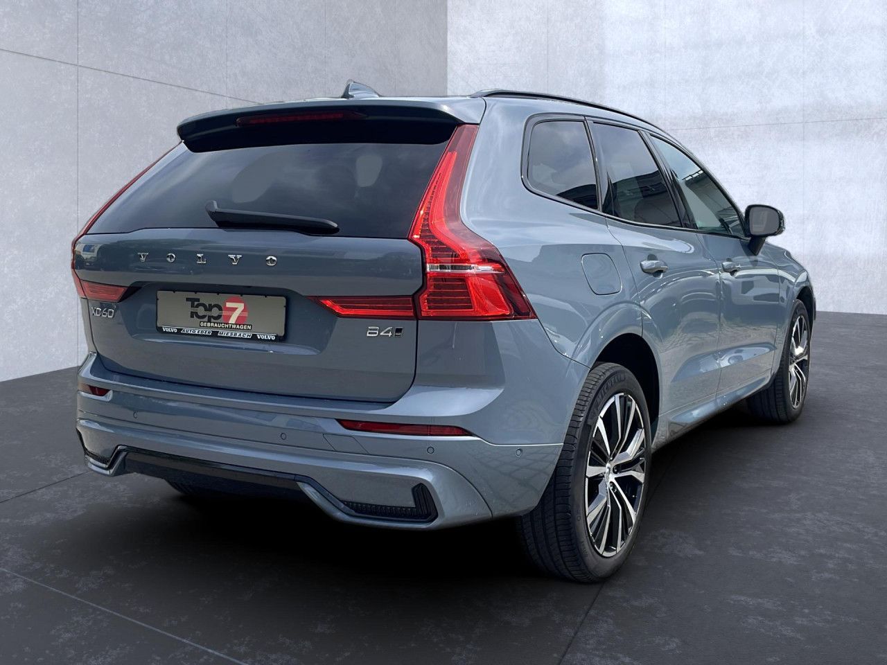 Volvo XC 60 Plus Dark AWD Bluetooth Navi LED Klima foto 4