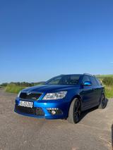 Skoda Octavia 2.0 TFSI DSG RS Combi RS - Skoda Octavia aus 2012: RS