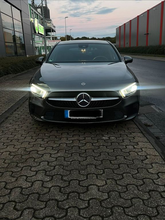 Image of Mercedes-Benz A 180