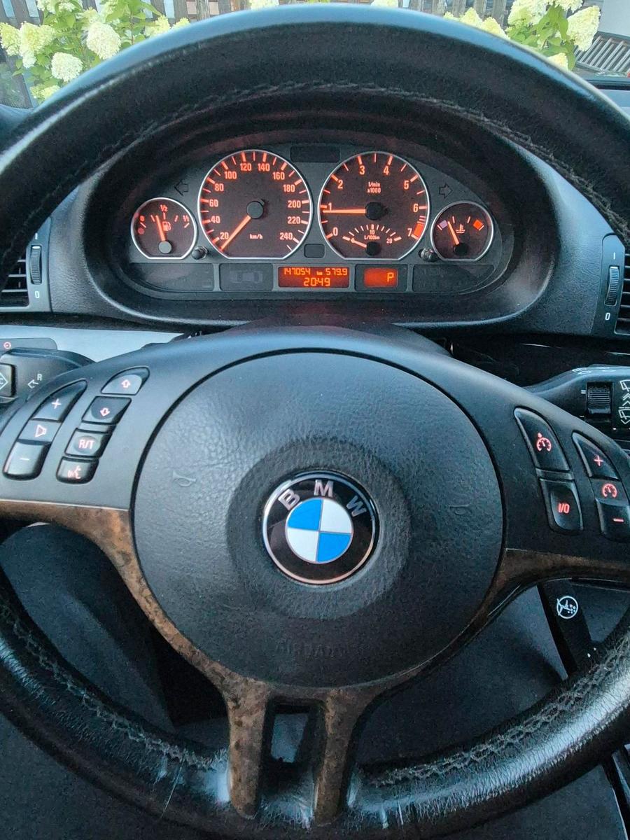 BMW 318 2004 — photo 6