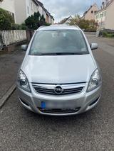Opel Zafira 2013  7-Sitzer  Scheckheft g... - Opel Zafira Gebrauchtwagen in Stuttgart