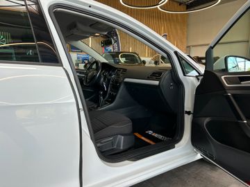 Volkswagen Golf 7 CUP*TÜV 082027*TEMPO*SZHZ*PDC*