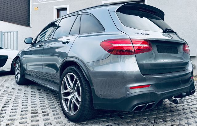 MERCEDES-BENZ GLC 63 S Entertainment/Head Up/Burmester/Pano/