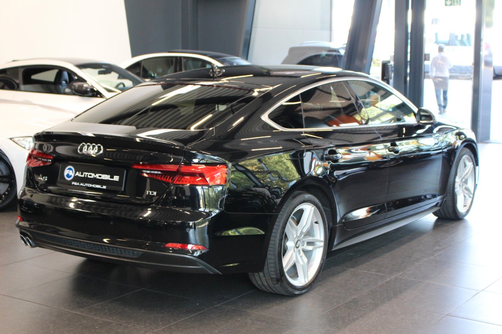 Fahrzeugabbildung Audi A5 2.0 TDI S Line Sportpaket 1.Hand+Keyless-Go