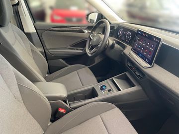 Volkswagen Tiguan - 9