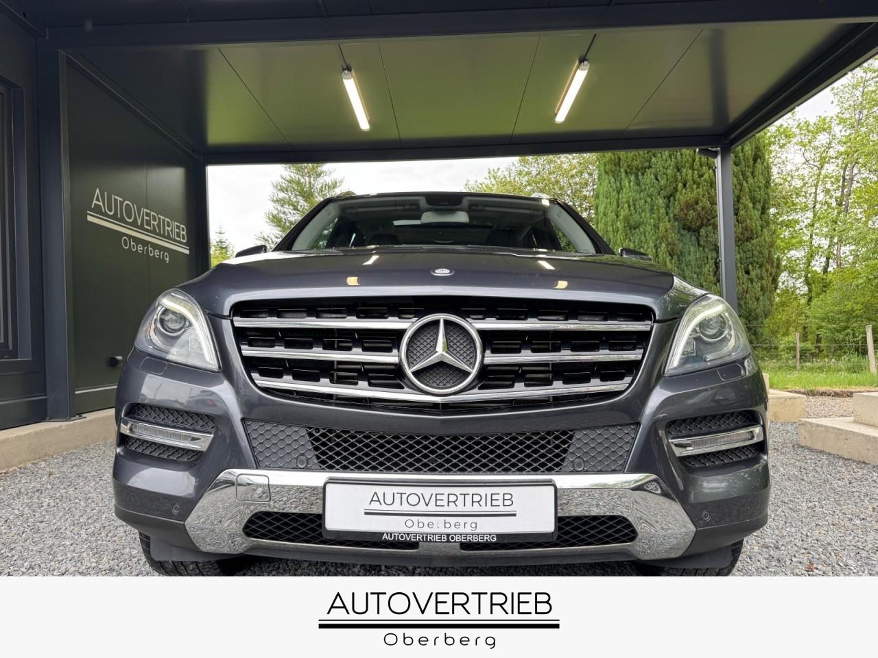 Mercedes-Benz ML 350 CDI 4x4 AUTOMA XENON NAVI PANO ACC KAMERA