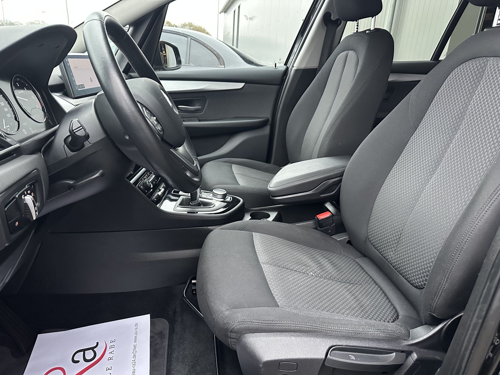 Fahrzeugabbildung BMW 218d Gran Tourer Advantage Aut. NAV+LED+KAM+SHZ