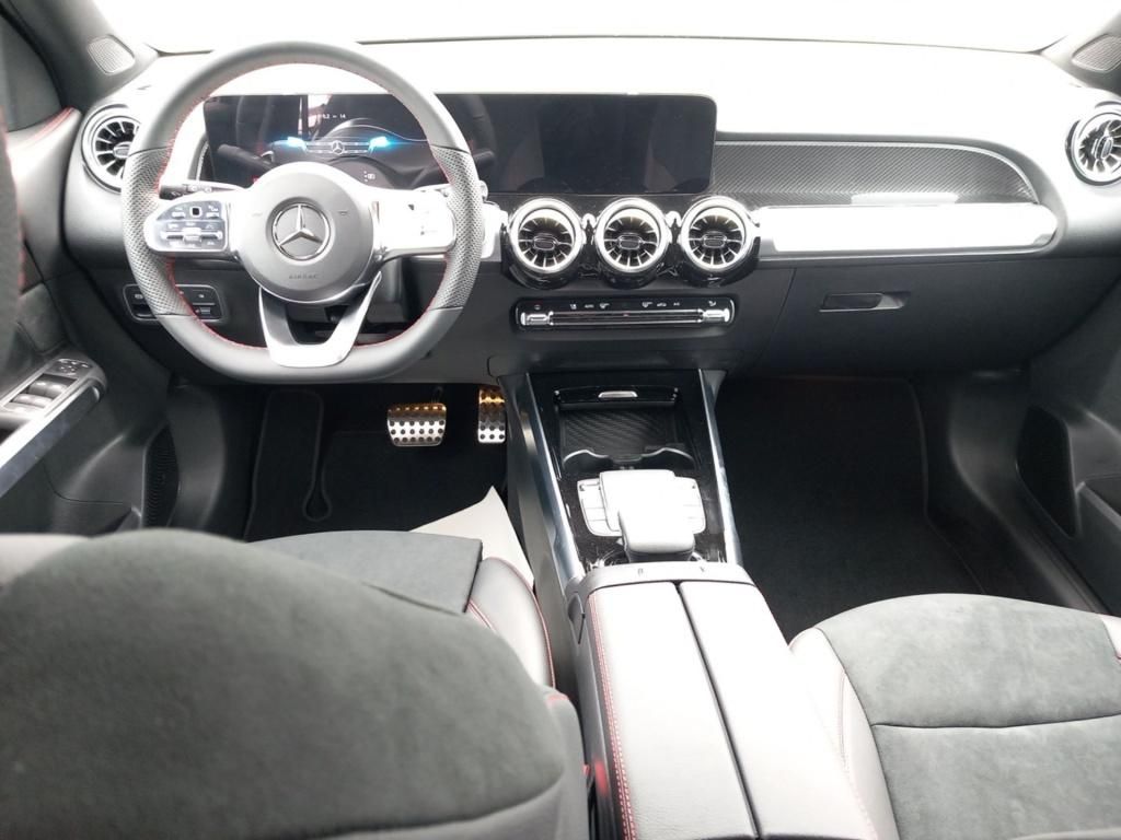 Fahrzeugabbildung Mercedes-Benz GLB 200 d AMG*AHK*Distronic*LED*Kamera*Sitzhzg*
