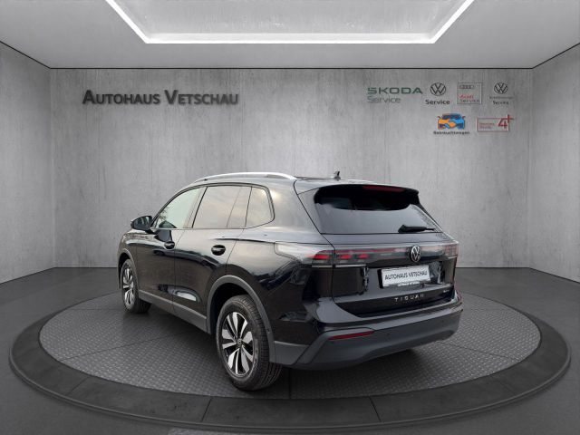 Tiguan Life 2.0 TDI 4M DSG/AHK/DCC/RFK/elHK/ACC