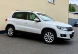 Volkswagen Tiguan Sport & Style 4Motion 2.0 TDI KAM AHK PDC - Volkswagen Tiguan aus 2011: TDI