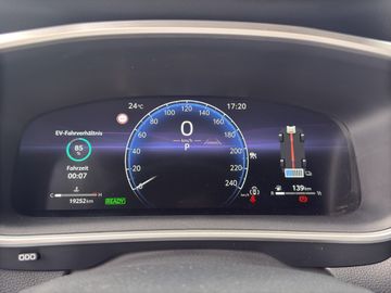 Toyota Corolla Cross - 11