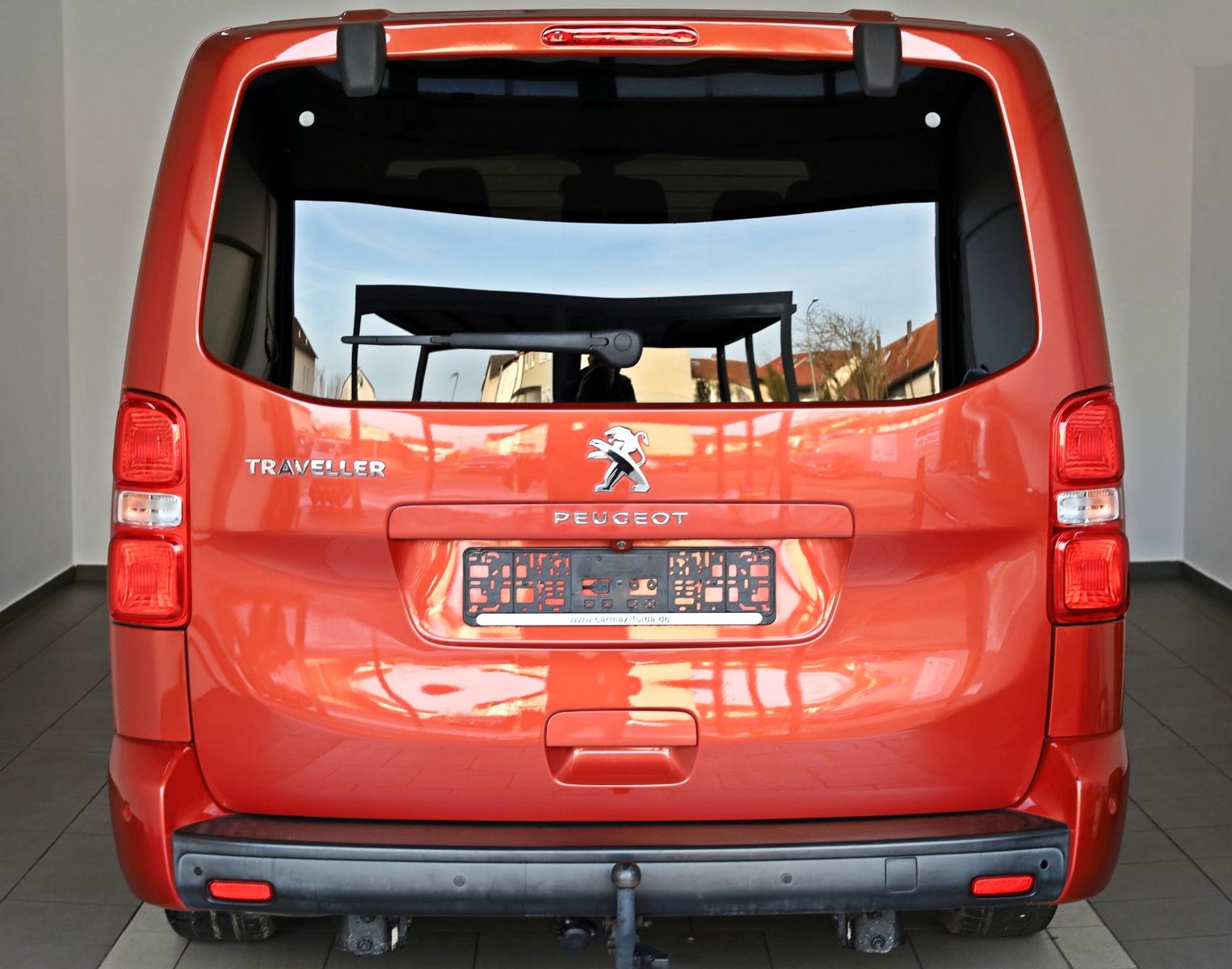 Fahrzeugabbildung Peugeot Traveller Allure L3 8 Sitzer,Leder,Navi,LED,AHK