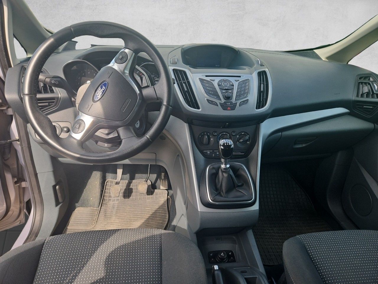 Fahrzeugabbildung Ford Grand C-MAX Trend - Zylinderkopf Schaden Klima