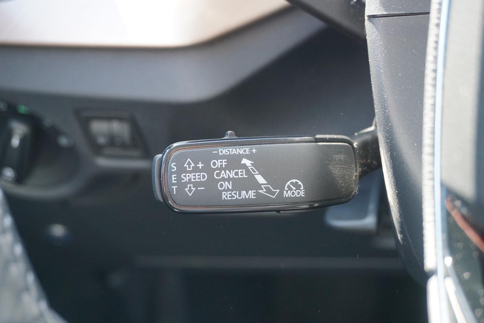 Skoda Kamiq Style DSG LED Navi ACC AHK DAB PDC USB