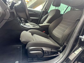 Opel Insignia - 8