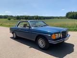 Mercedes-Benz 230 Coupé (C123) | EZ 1977 | Zustand 2+ - Mercedes-Benz 230 in Stuttgart