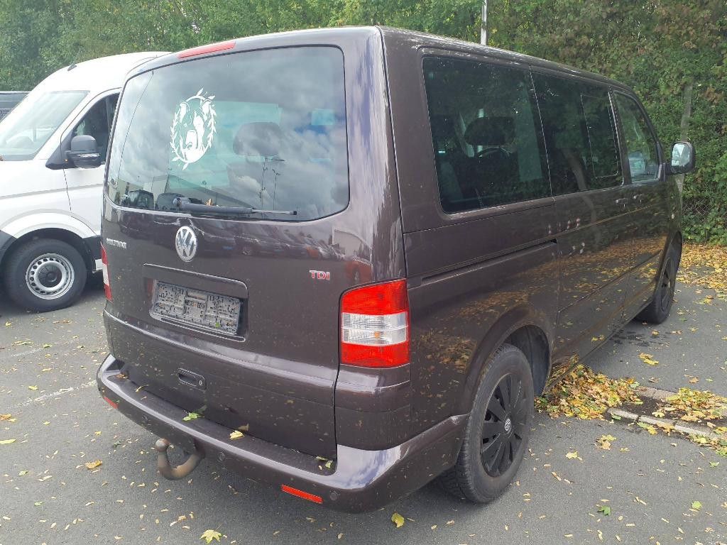 Fahrzeugabbildung Volkswagen T5 Multivan Highline 2.5 TDI AHK GRA Navi PDC