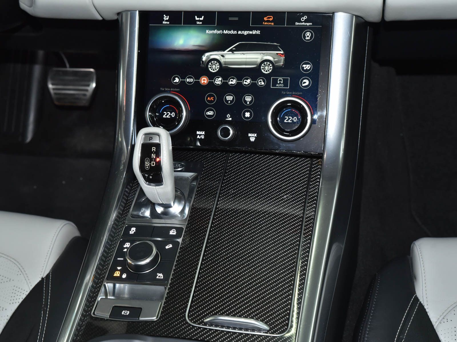 Fahrzeugabbildung Land Rover Range Rover Sport SVR - ATM mit nur 15 tkm!