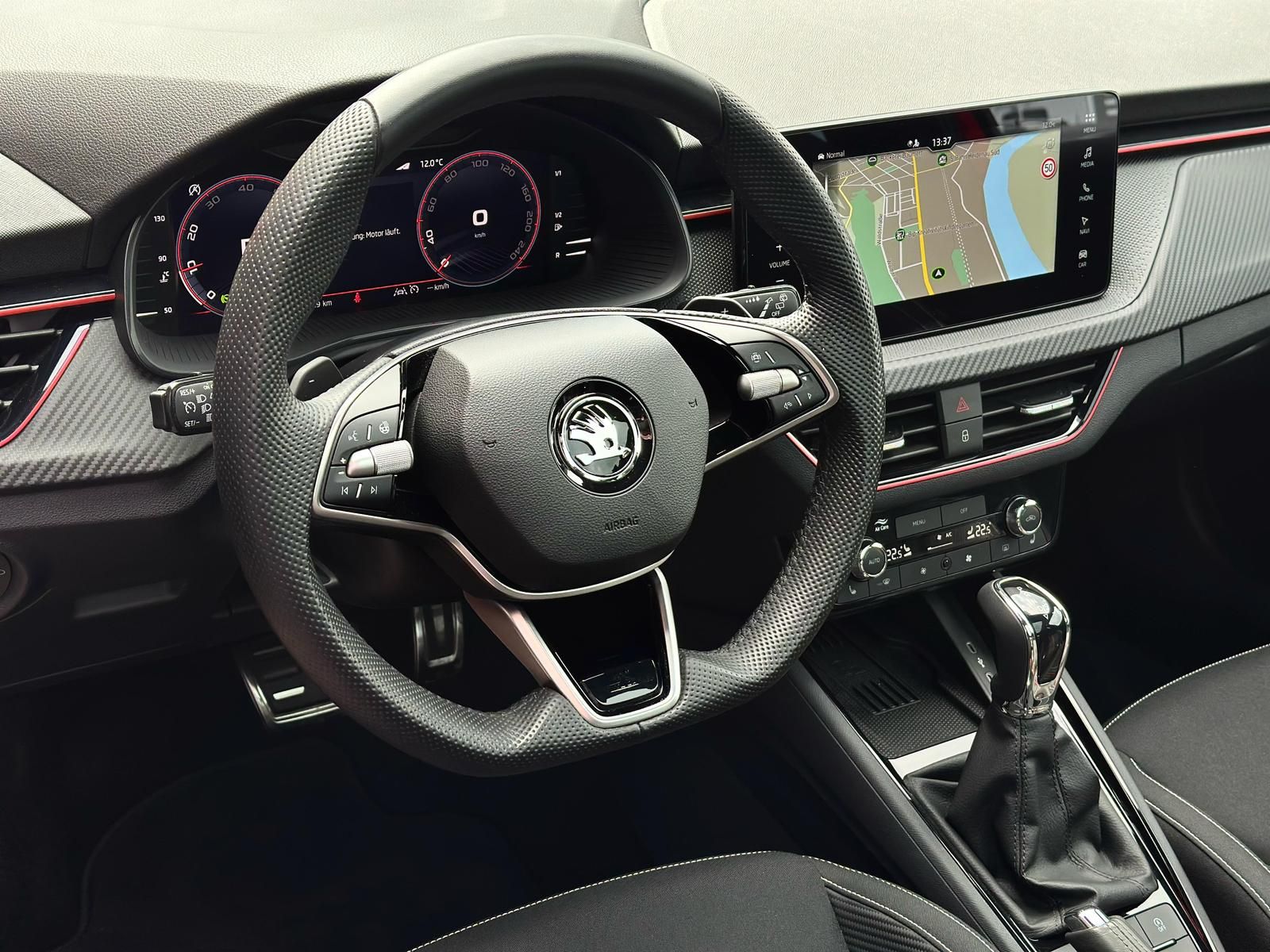 SKODA Scala 1.0TSI MONTE CARLO MATRIX#AHK#KEYLESS#SPUR - Image 24
